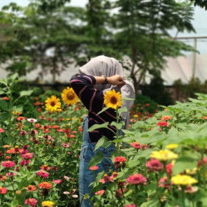 Refina Rizky profile icon