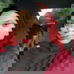 Husna Roz profile icon