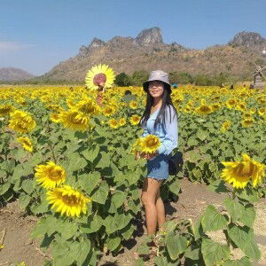 RainBow Rattanaporn profile icon