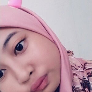 Hena Nay Musthofiana profile icon