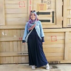 Teti Nurbaiti profile icon