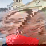 Lea Dizon profile icon