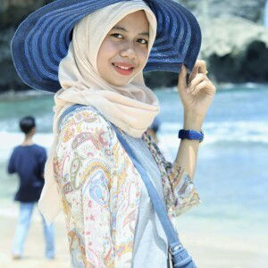 Risky Aldenis Chintya Dhewi profile icon