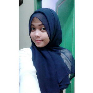 dwi cahya saputri profile icon