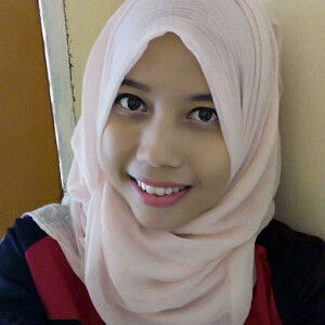 Putri Tanjung profile icon