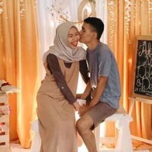 Dela Afriani profile icon