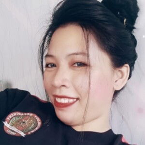 Jolly Bee Briones profile icon