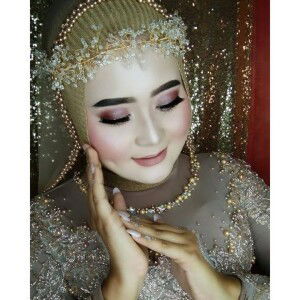 Anisuryani profile icon