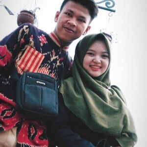 Tyas Aprillia Bee profile icon