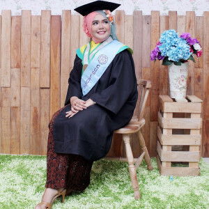 Wulan Retno profile icon