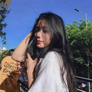 Amber Cheavnari profile icon