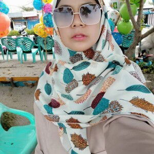 Ummi Rahayu Lubis profile icon