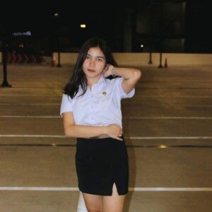 ชื่ออีฟไม่ได้ชื่อหมวย เห็นหน้าสวยสวยเรียกหมวยอยู่ได้ profile icon