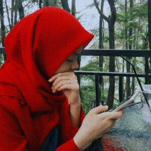 Iis Apriani profile icon