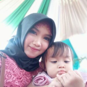 Rini Kurnia Dewi profile icon