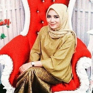 Fivi Putri profile icon