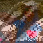 Rizka Rezkiani profile icon