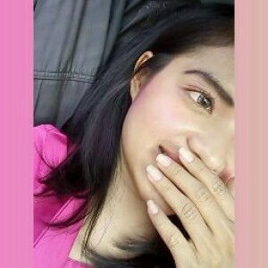 Riska W profile icon