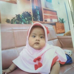 Dewi Combet profile icon