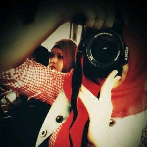 Santi Suryaningsih profile icon