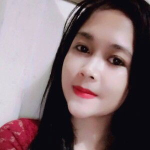 Yulli Juliyanty profile icon