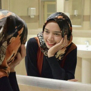 Dwi Puspitasari profile icon