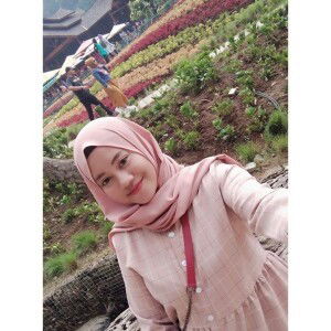 Putri Halimah Tusadiah profile icon