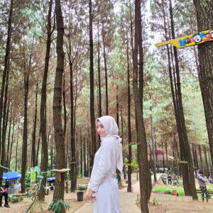 nur laili eka fitri profile icon