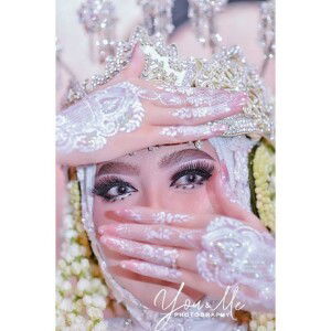 Dewi Ratna Wulan profile icon