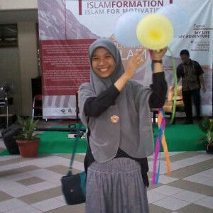 Dwi Putri M.S profile icon