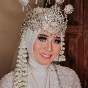 Wenda Susanti profile icon