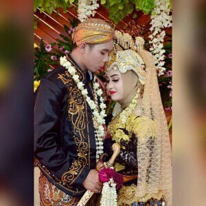 Indah Puji Lestari profile icon