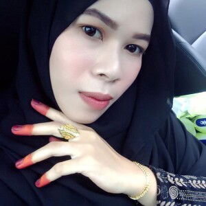 Parinee Lahoya profile icon