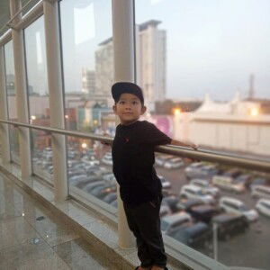 Rhinii Eun Barrawijaya profile icon