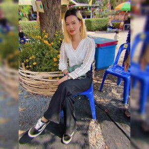 AumAim Apinya profile icon