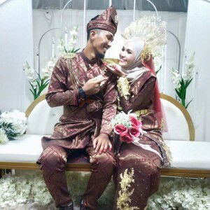 Puteri Yunos-ii profile icon