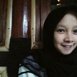 tia mutia profile icon