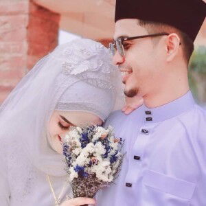 Nur Seela profile icon