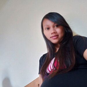 Iis Hera profile icon