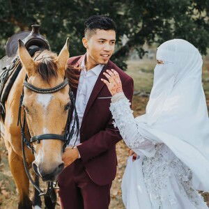 Husna Una profile icon