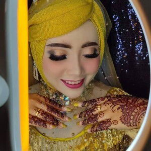 Novia Devii profile icon