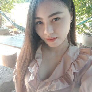 ฝน กนิษฐา profile icon