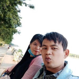 Reni Lestari profile icon