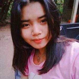 Mollinee Hwansanit profile icon