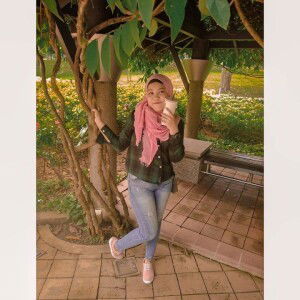 Vi Vi Puteri profile icon