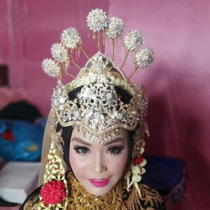 Febri Inayah profile icon