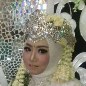 Siti Nur Aeni profile icon
