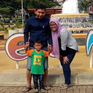 Purwaningsih Azalea profile icon