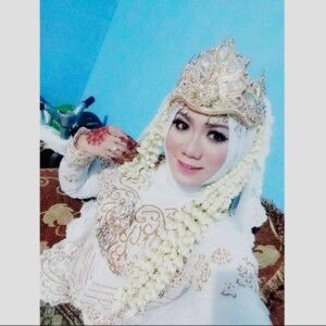 Devitriani Devitriani profile icon