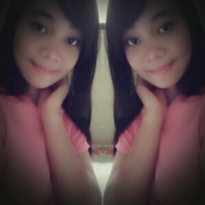 Tri mulyani profile icon